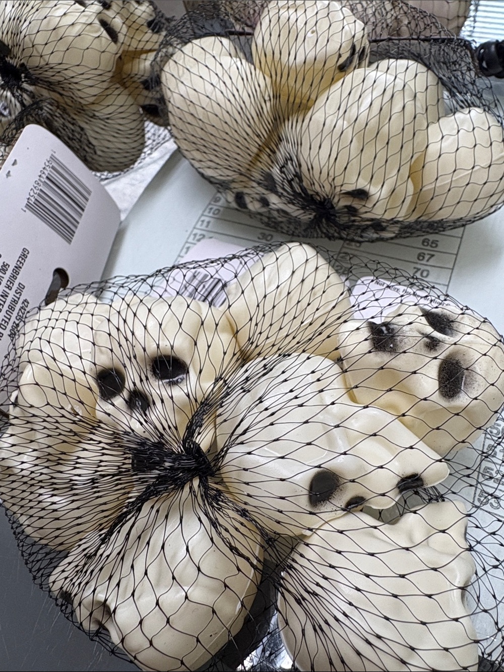 Cream Decorative Mini Skull Accents - Pack of Halloween Skulls 7 bags